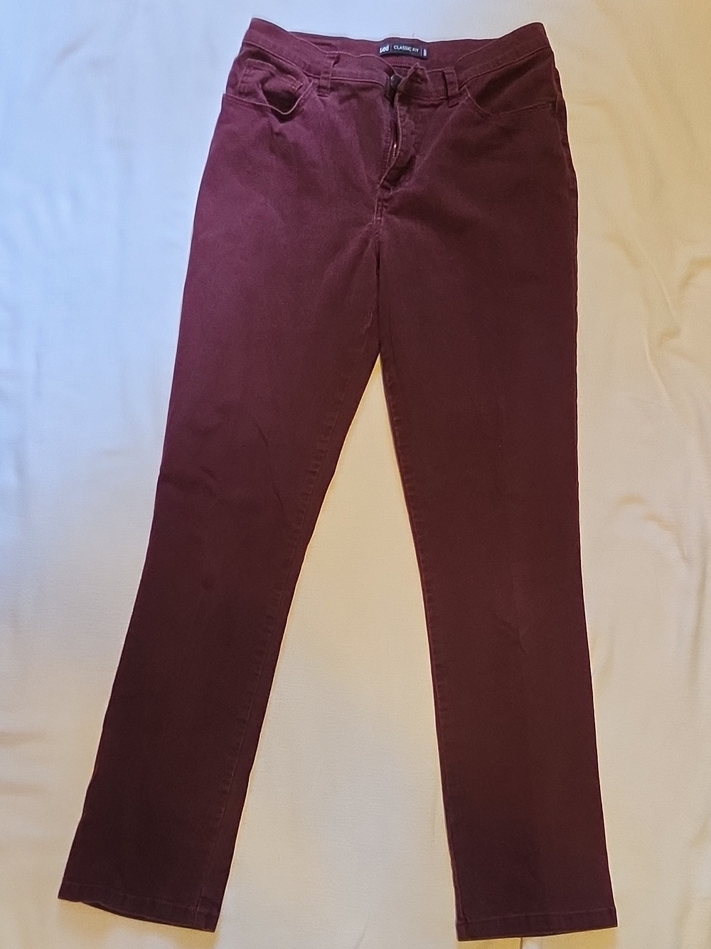 Lee Women's Burgundy Straight Leg Pants Classic Fit Stretch Denim Pockets 31"